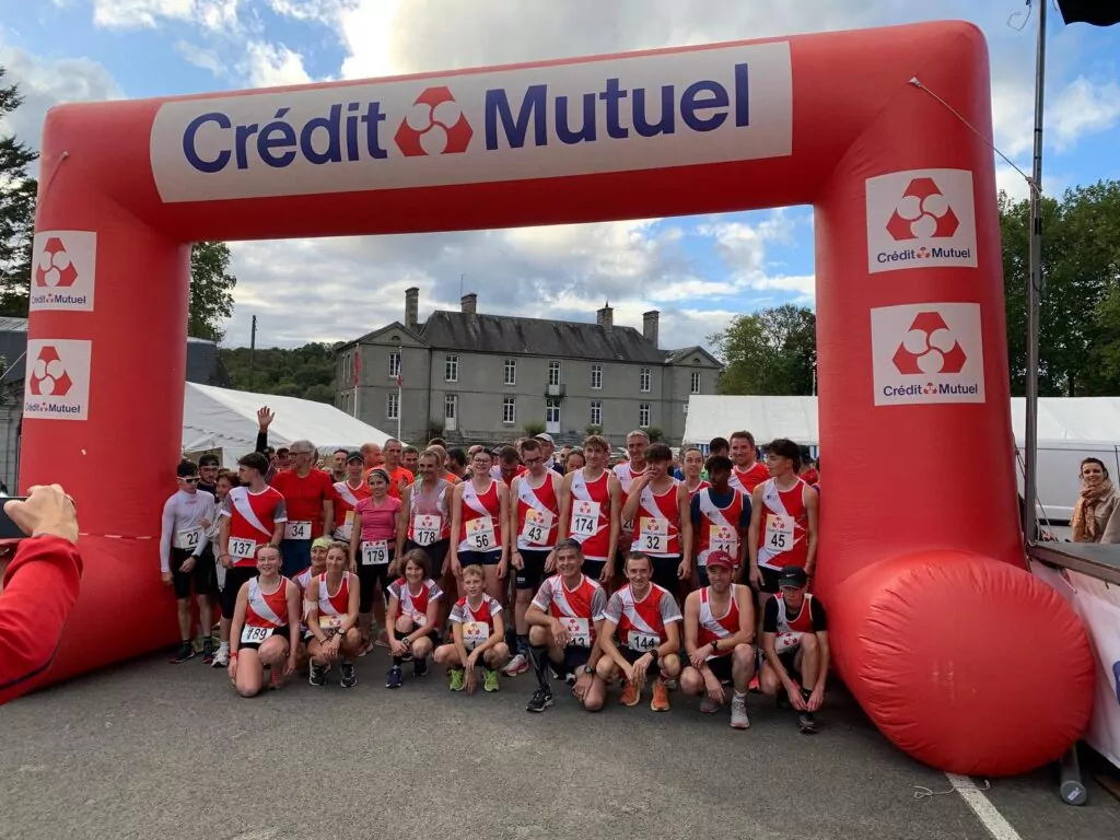 arche course droite cr&eacute;dit mutuel trail de Mortain